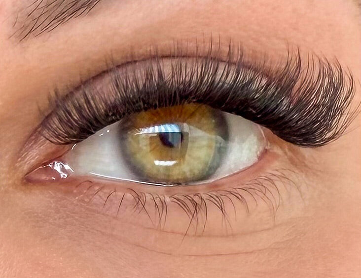 Cils volume russe - regard intense effet extensions