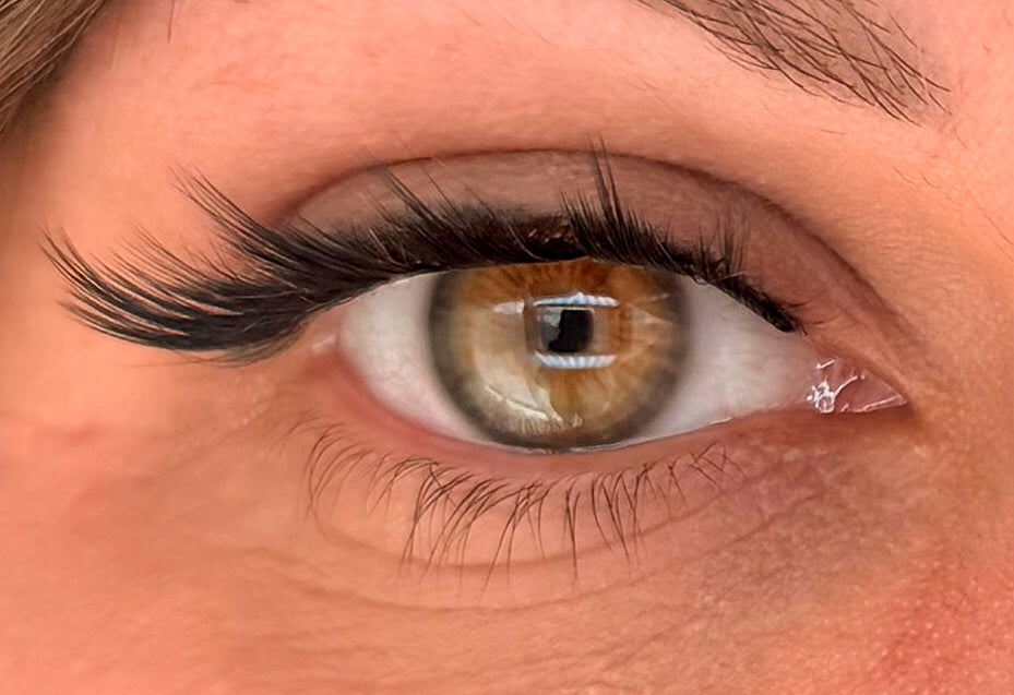 Cils effet Cat eyes - Regard allongé structuré